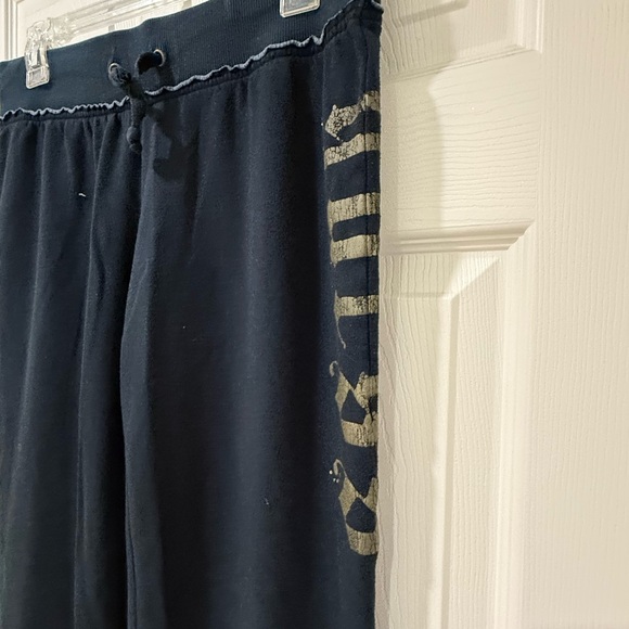 Black Guess Sweatpants 🖤 Size Medium - Picture 3 of 7